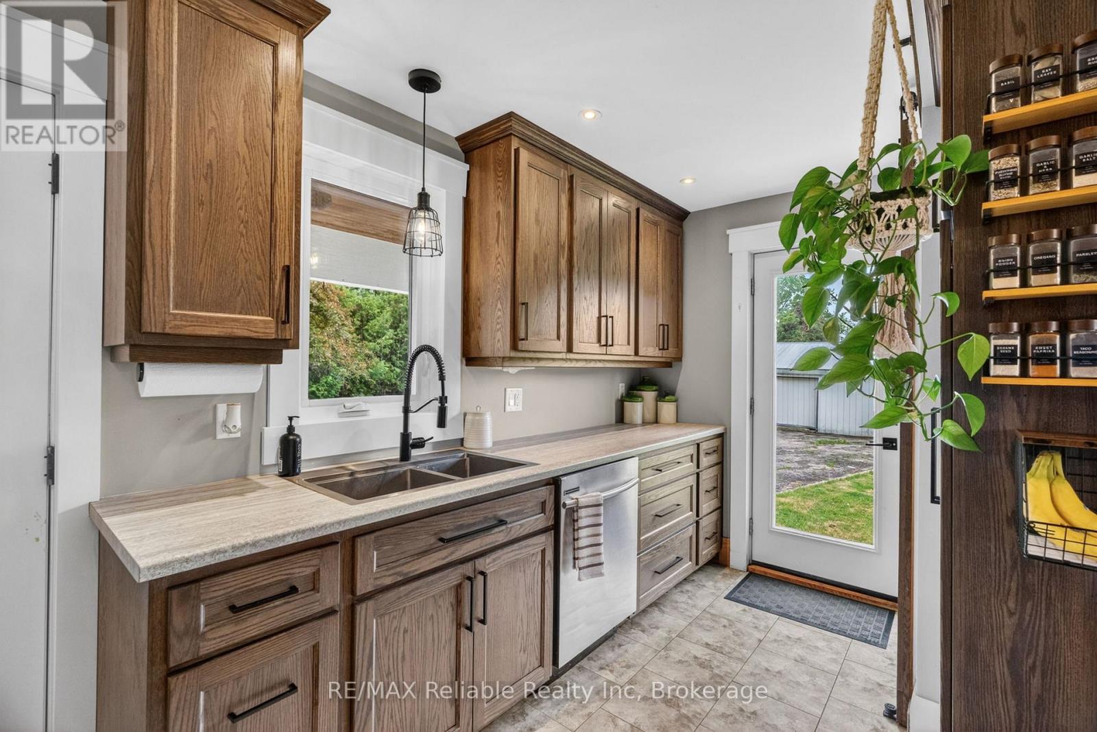 17 Main Street, Bluewater, Ontario  N0M 2T0 - Photo 14 - X13413084