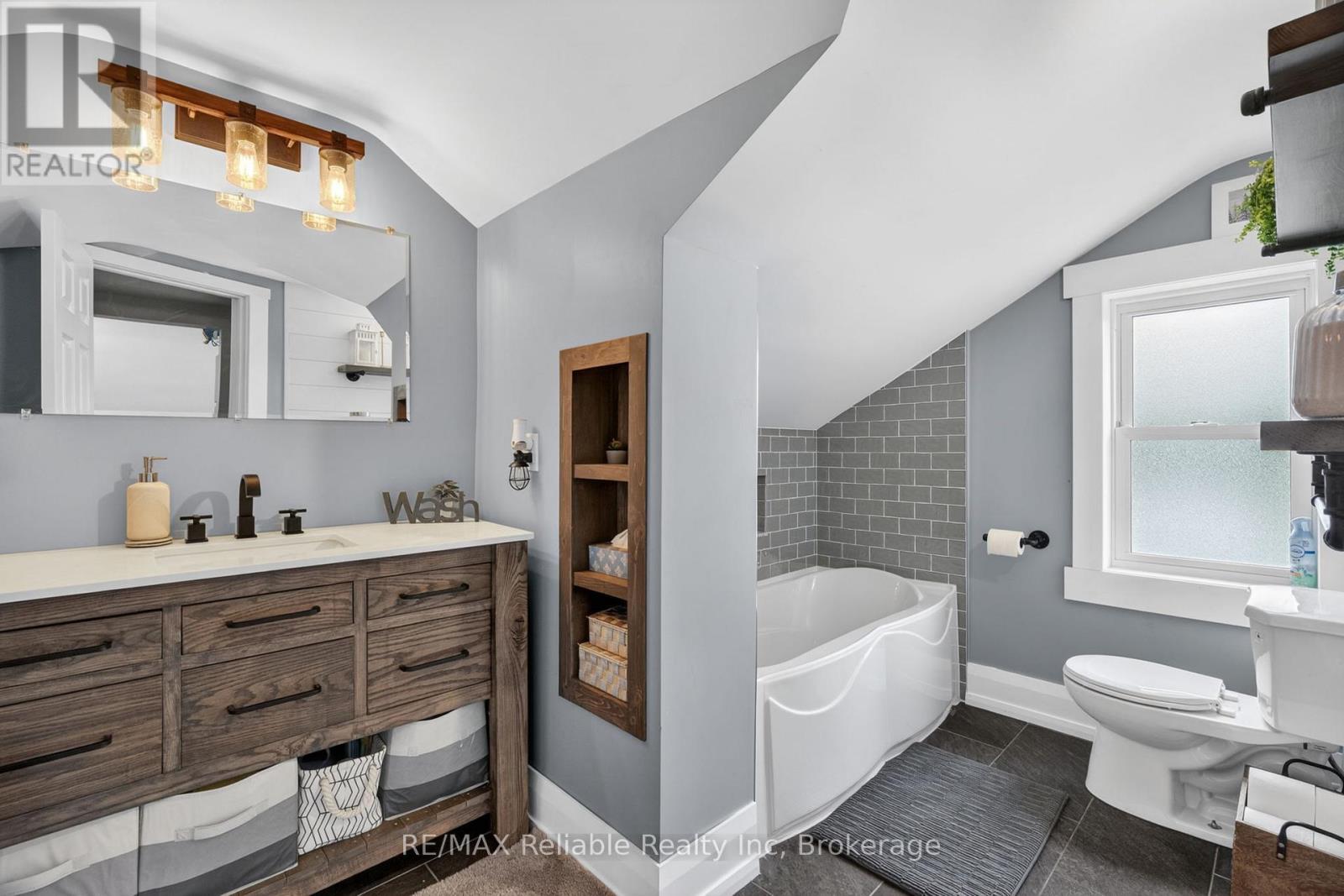 17 Main Street, Bluewater, Ontario  N0M 2T0 - Photo 34 - X13413084
