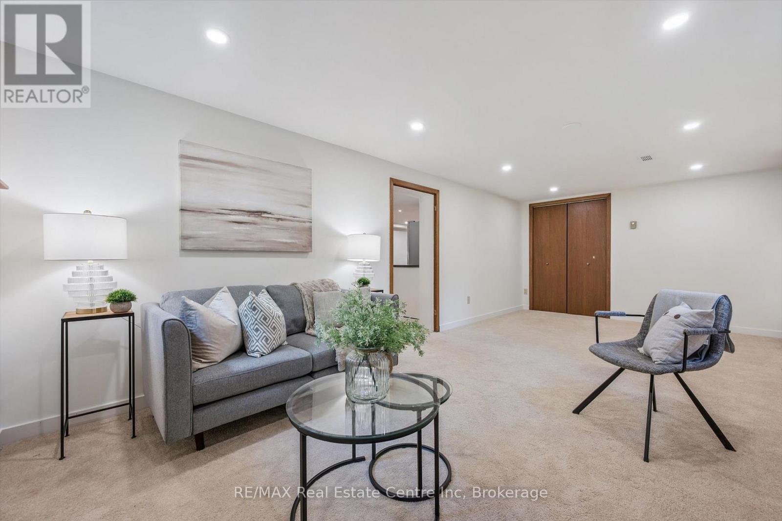 11 Floral Drive, Guelph, Ontario  N1G 1R2 - Photo 25 - X13413108