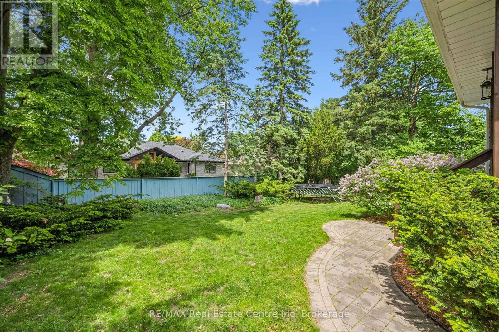 11 Floral Drive, Guelph, Ontario  N1G 1R2 - Photo 36 - X13413108