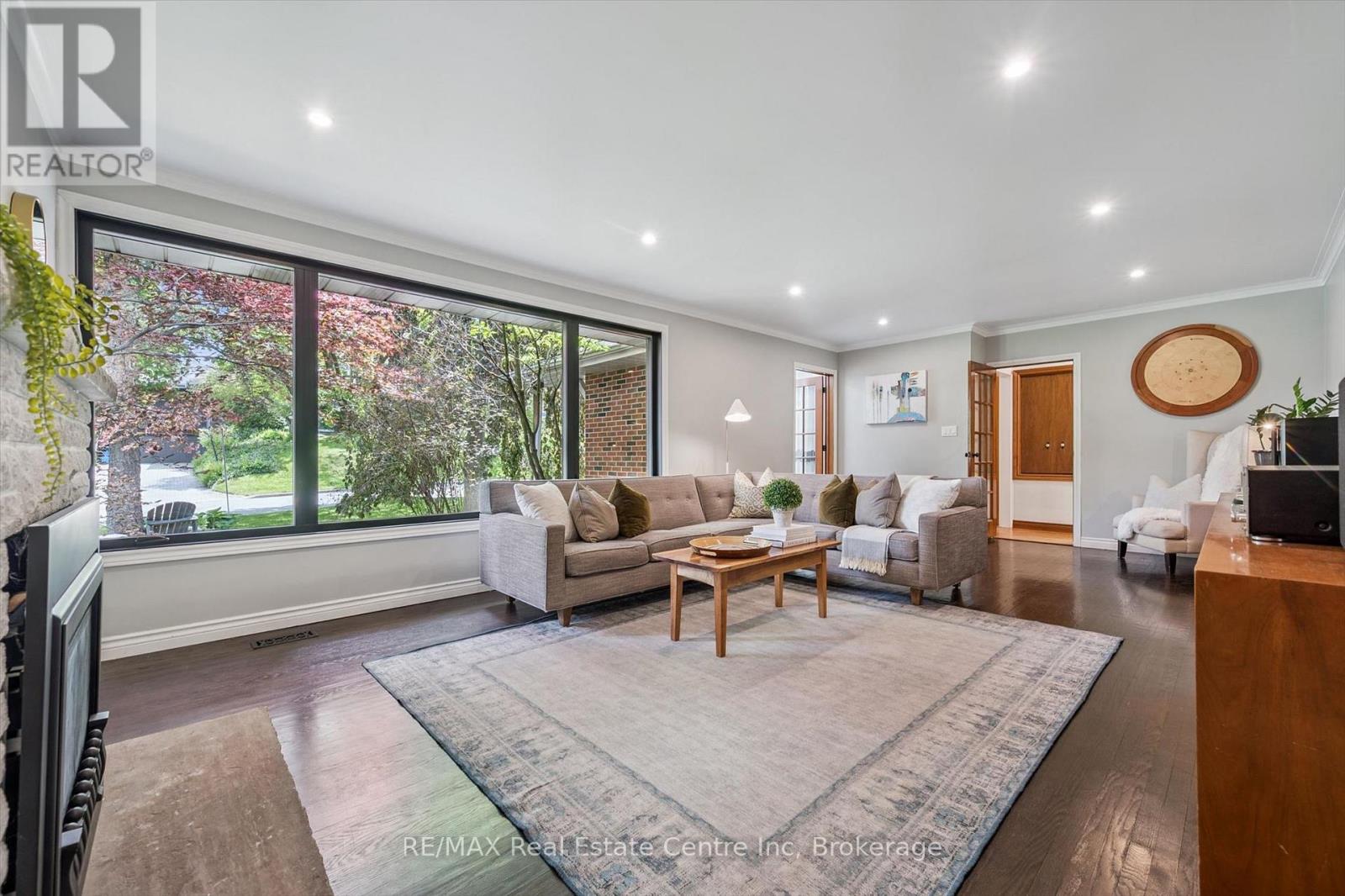 11 Floral Drive, Guelph, Ontario  N1G 1R2 - Photo 6 - X13413108