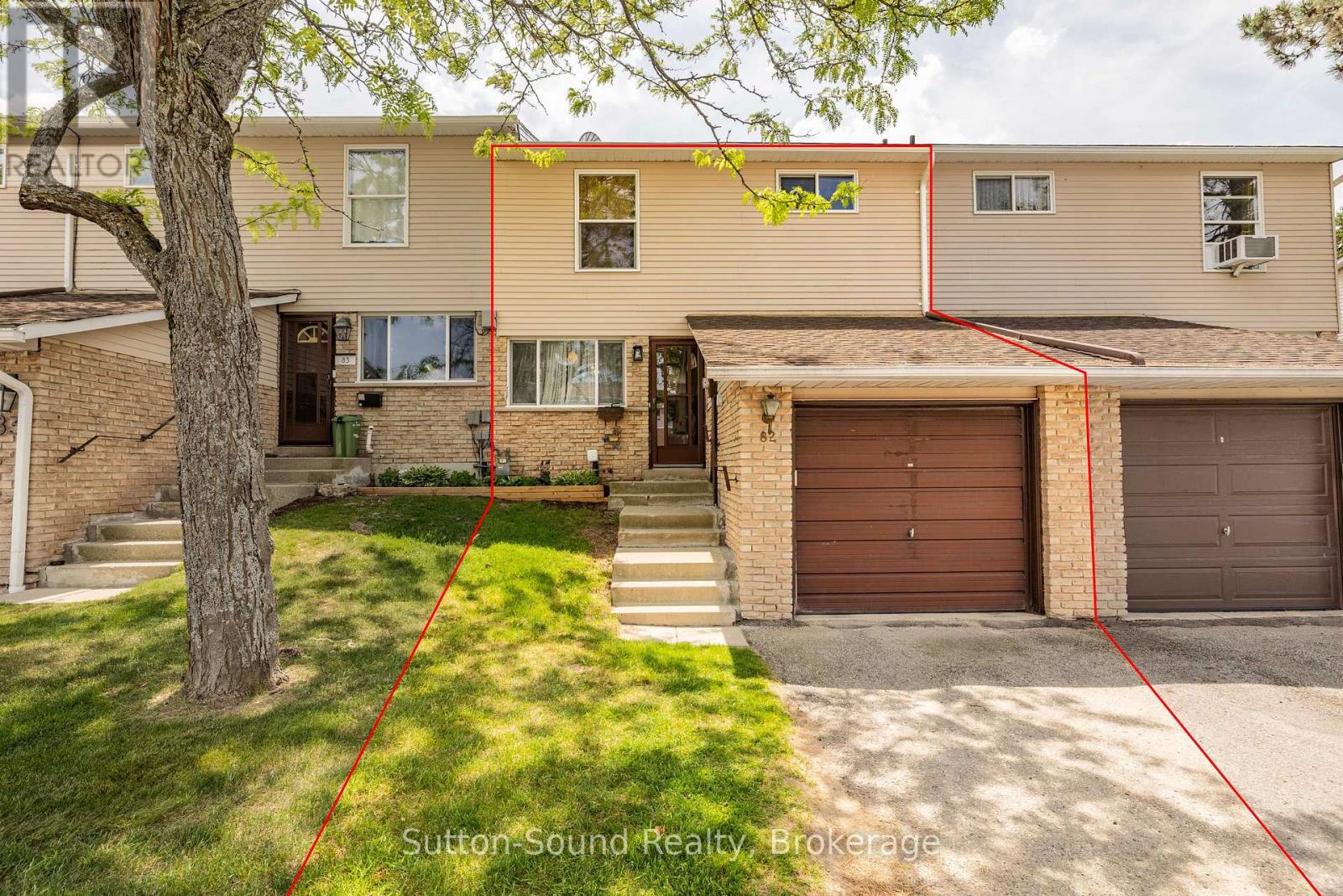 82 - 82 LAURIE CRESCENT, Owen Sound, Ontario
