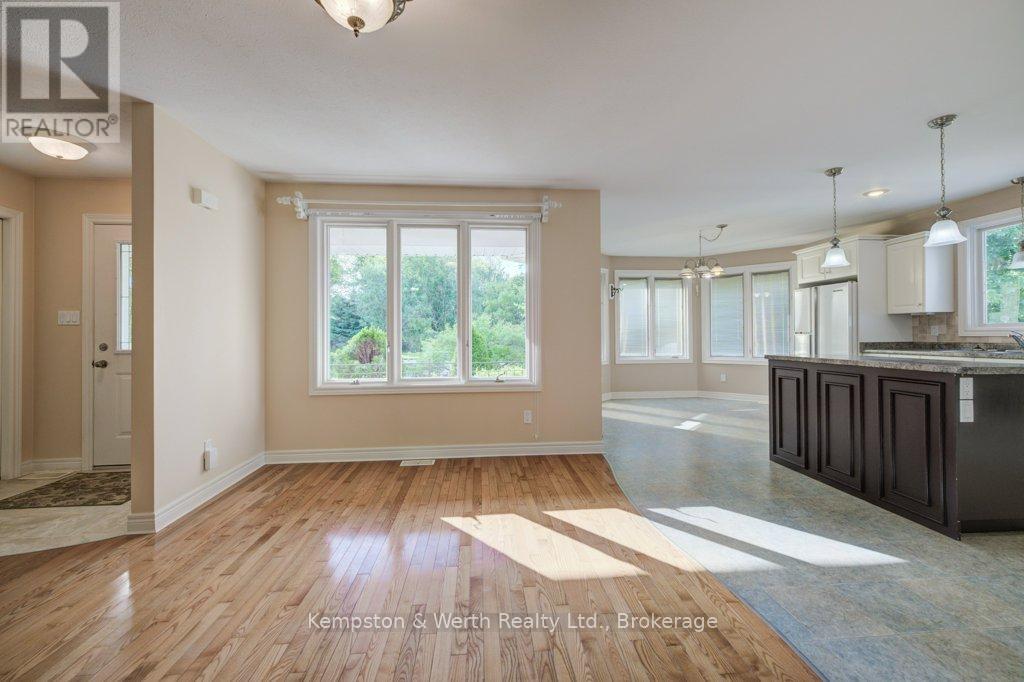 246 King Street, North Perth, Ontario  N0G 1B0 - Photo 12 - X13413190