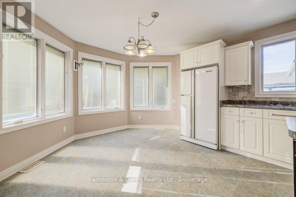 246 King Street, North Perth, Ontario  N0G 1B0 - Photo 15 - X13413190