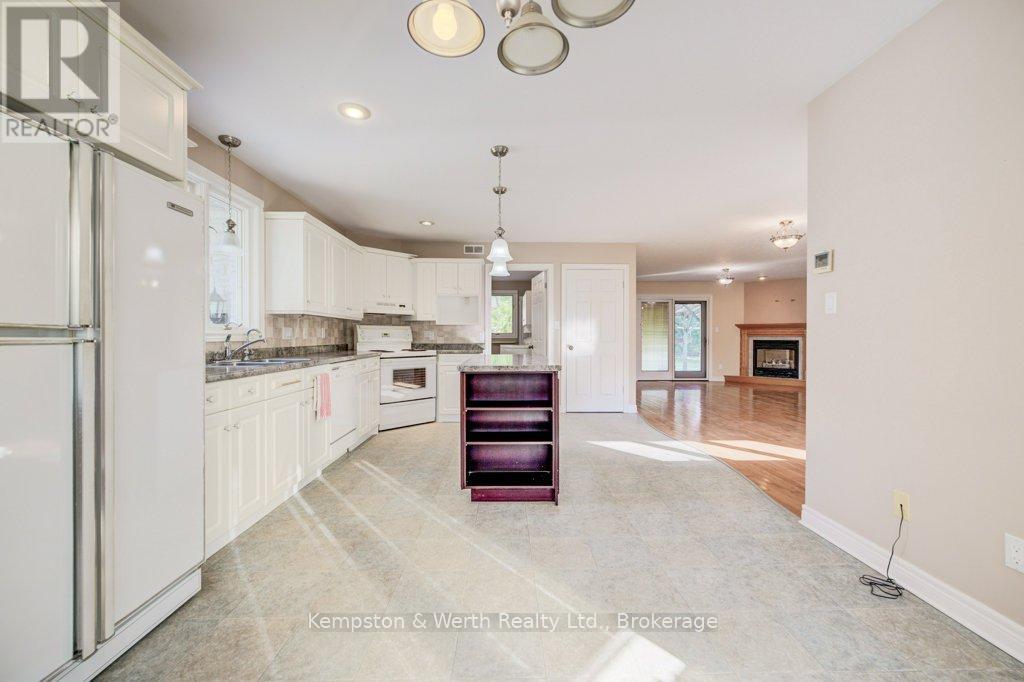 246 King Street, North Perth, Ontario  N0G 1B0 - Photo 16 - X13413190