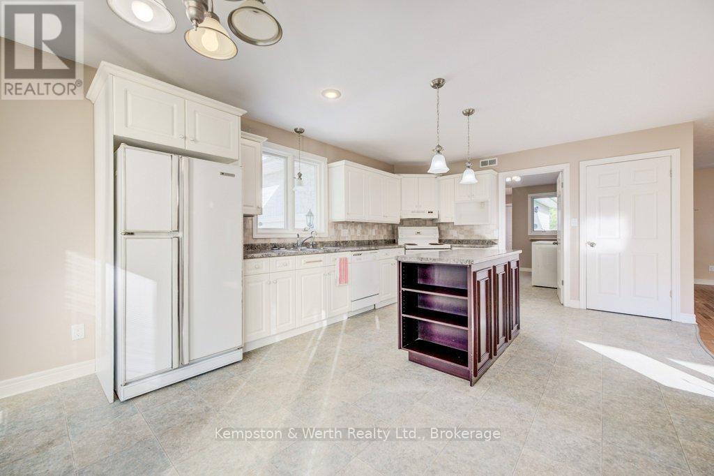 246 King Street, North Perth, Ontario  N0G 1B0 - Photo 18 - X13413190