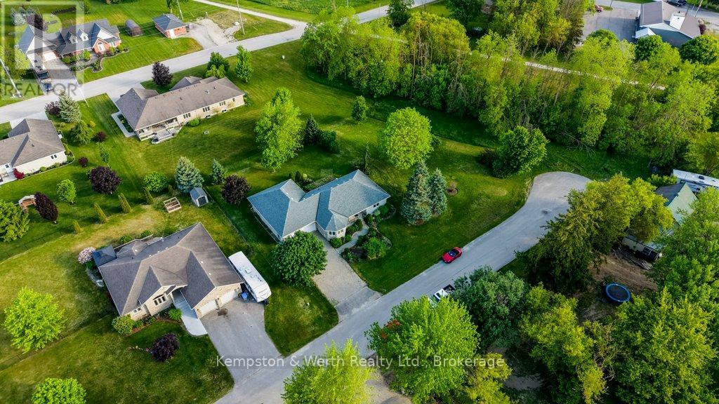 246 King Street, North Perth, Ontario  N0G 1B0 - Photo 2 - X13413190