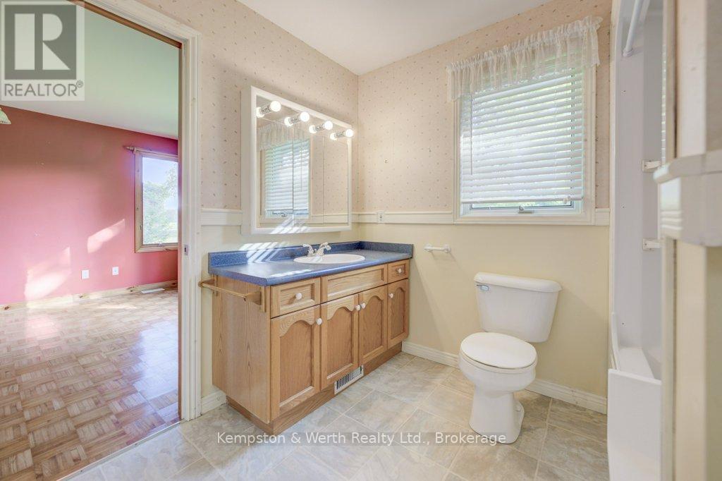 246 King Street, North Perth, Ontario  N0G 1B0 - Photo 27 - X13413190