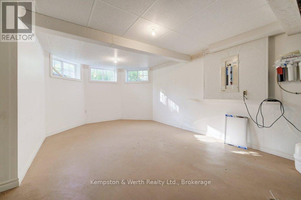 246 King Street, North Perth, Ontario  N0G 1B0 - Photo 32 - X13413190