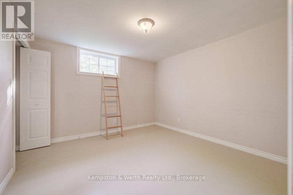 246 King Street, North Perth, Ontario  N0G 1B0 - Photo 34 - X13413190