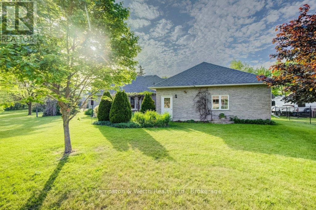 246 King Street, North Perth, Ontario  N0G 1B0 - Photo 37 - X13413190