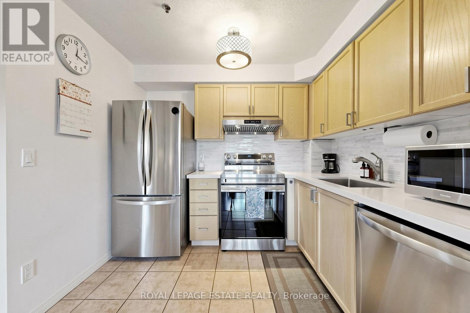 331 - 684 Warden Avenue, Toronto, Ontario  M1L 4W4 - Photo 10 - E13413062