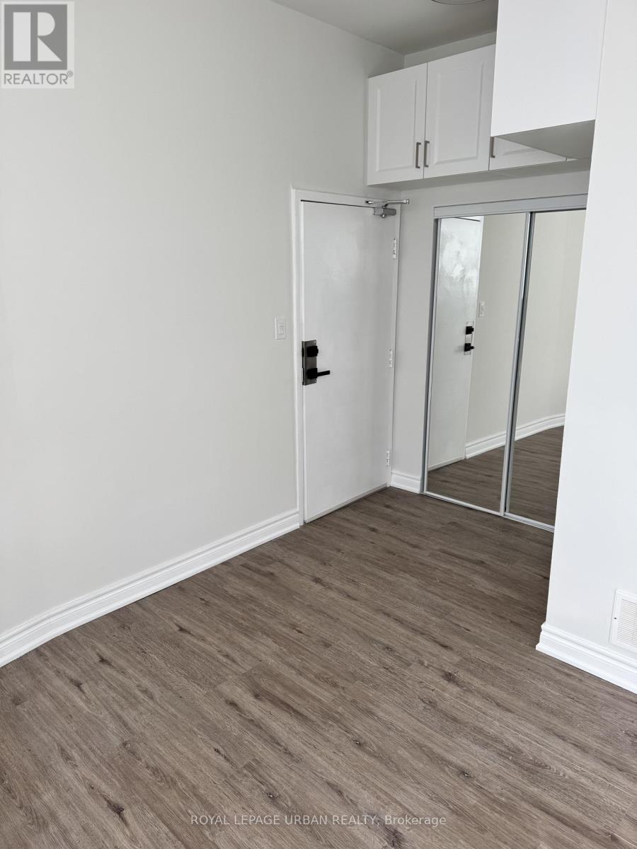 206 - 765 Pape Avenue, Toronto, Ontario  M4K 3T2 - Photo 2 - E13413204