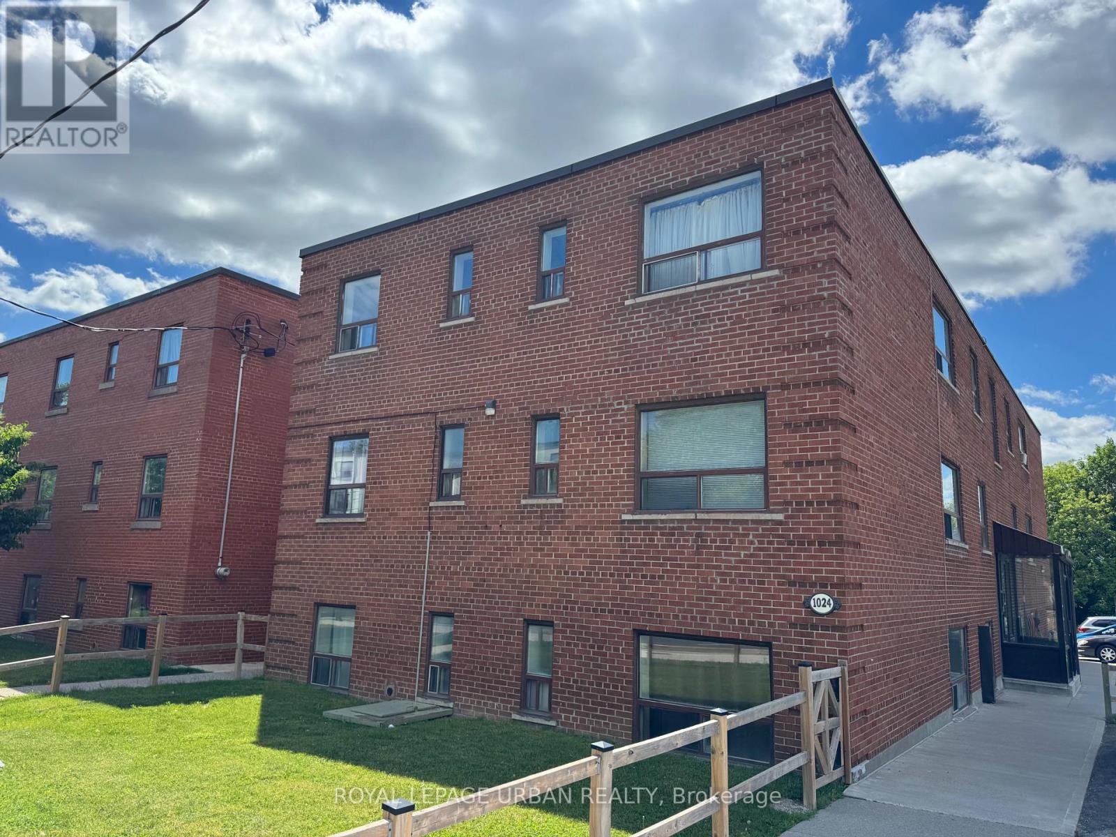 304 - 1024 O'CONNOR DRIVE, Toronto, Ontario