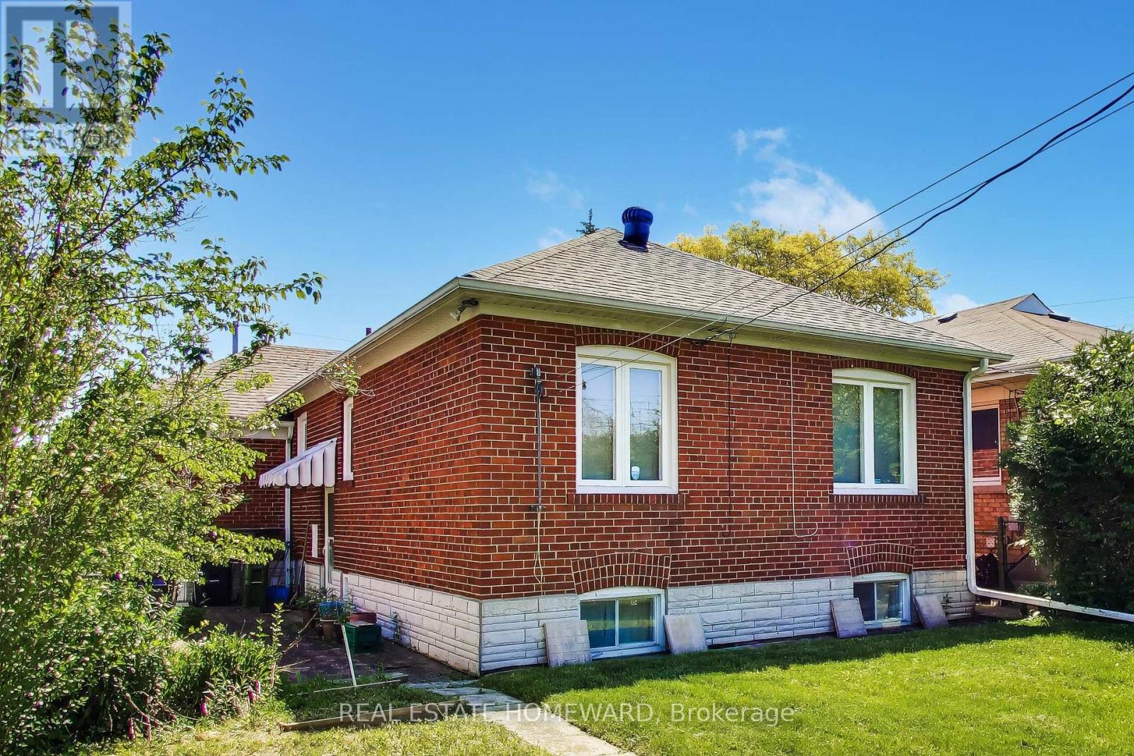 4 Martorino Drive, Toronto, Ontario  M1K 2J2 - Photo 31 - E13413224