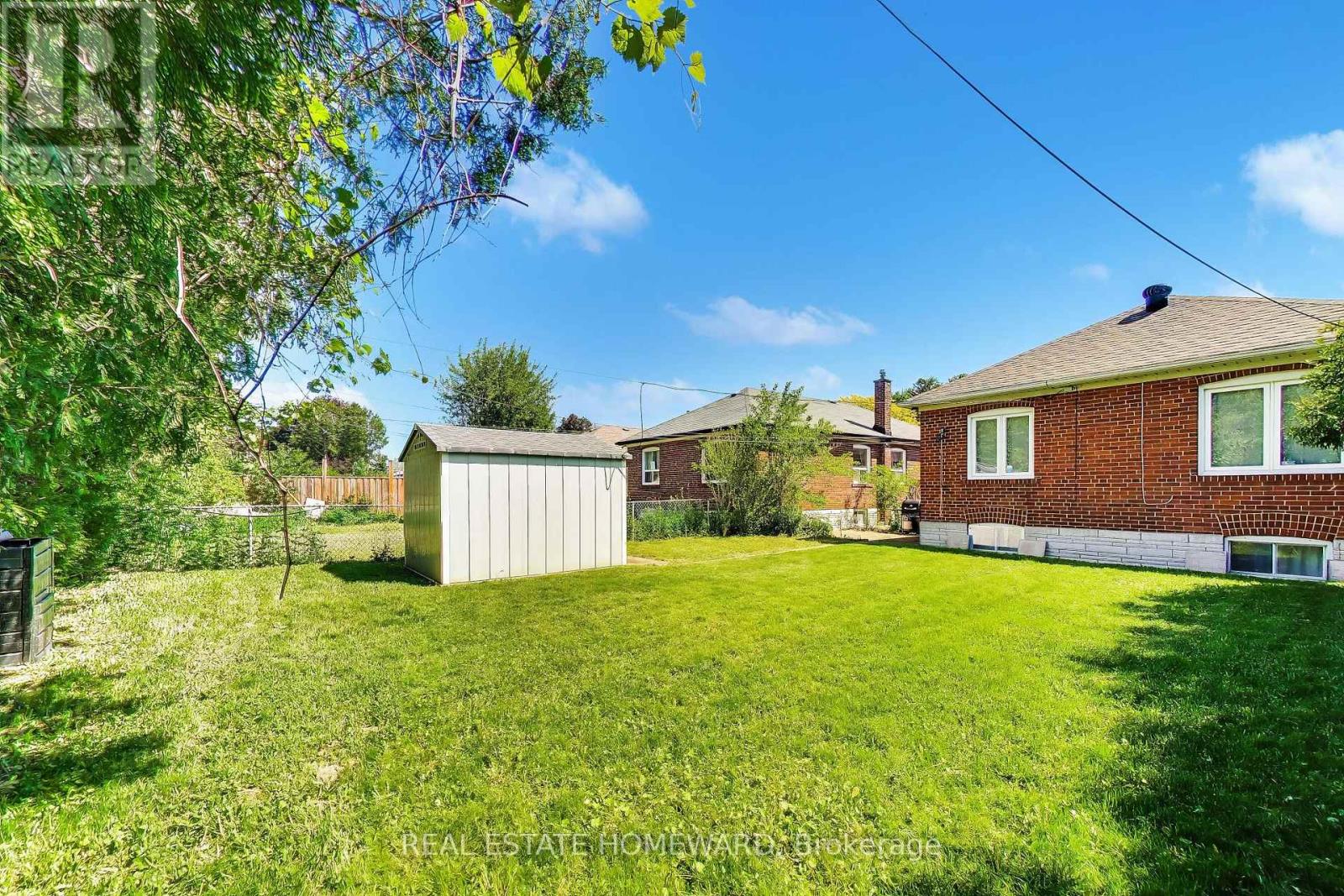 4 Martorino Drive, Toronto, Ontario  M1K 2J2 - Photo 34 - E13413224
