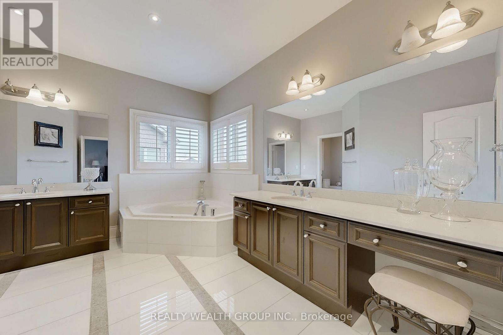 43 Catano Court, Richmond Hill, Ontario  L4S 2V4 - Photo 22 - N13413072