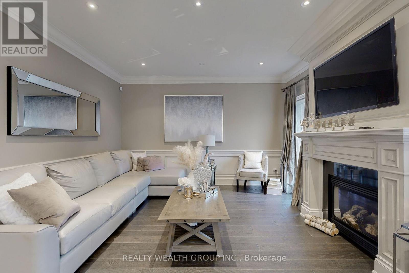 43 Catano Court, Richmond Hill, Ontario  L4S 2V4 - Photo 7 - N13413072