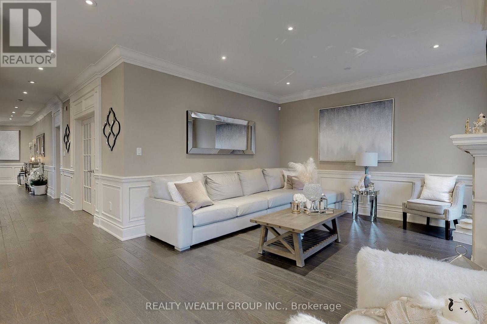 43 Catano Court, Richmond Hill, Ontario  L4S 2V4 - Photo 8 - N13413072
