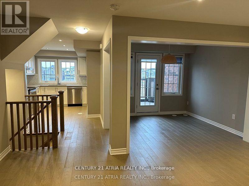 119 Mcalister Avenue, Richmond Hill, Ontario  L4S 0L6 - Photo 6 - N13413116