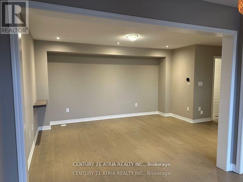 119 Mcalister Avenue, Richmond Hill, Ontario  L4S 0L6 - Photo 8 - N13413116