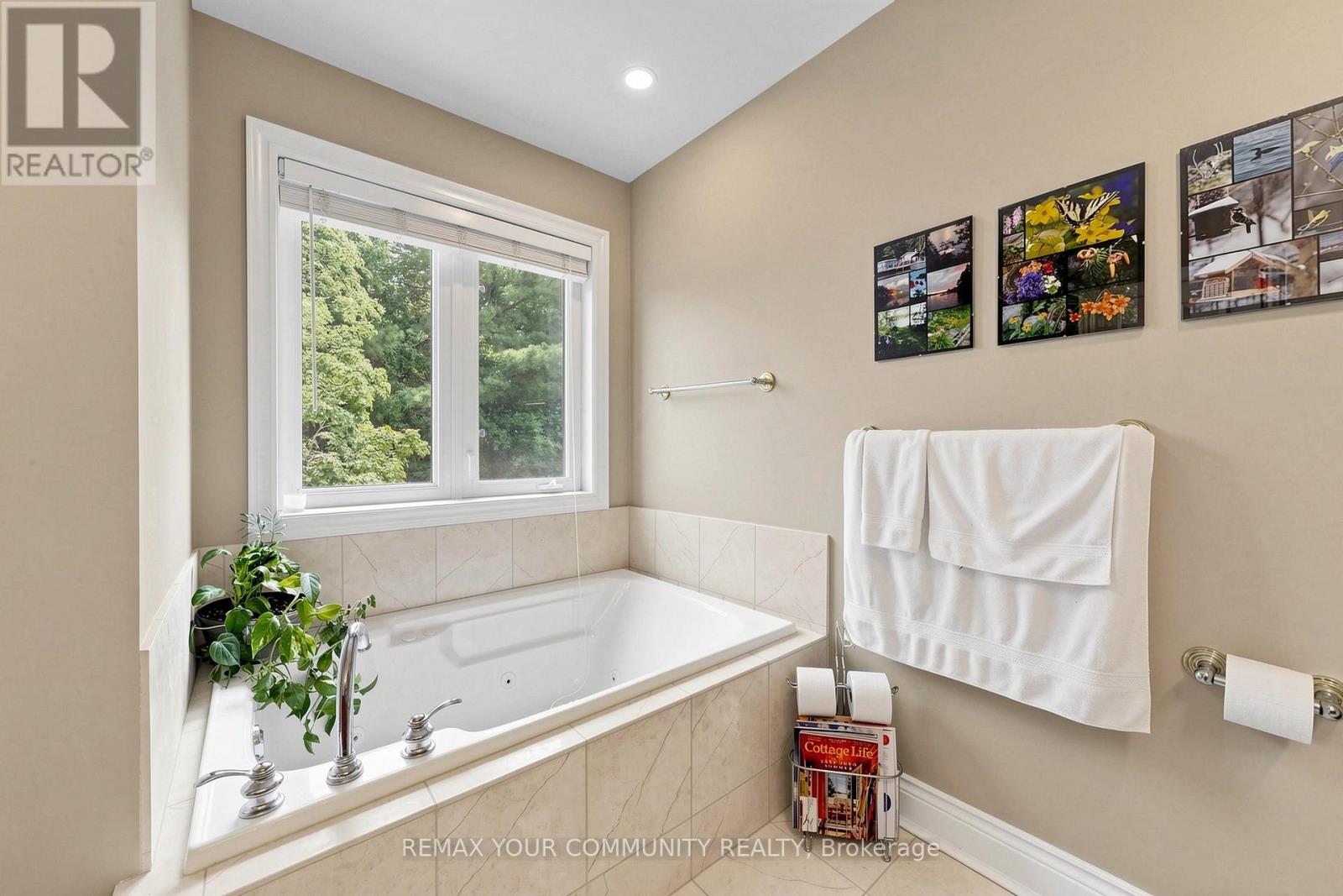 104 Westbury Court, Richmond Hill, Ontario  L4S 2L3 - Photo 31 - N13413226