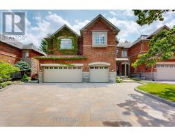 104 WESTBURY COURT, Richmond Hill, Ontario