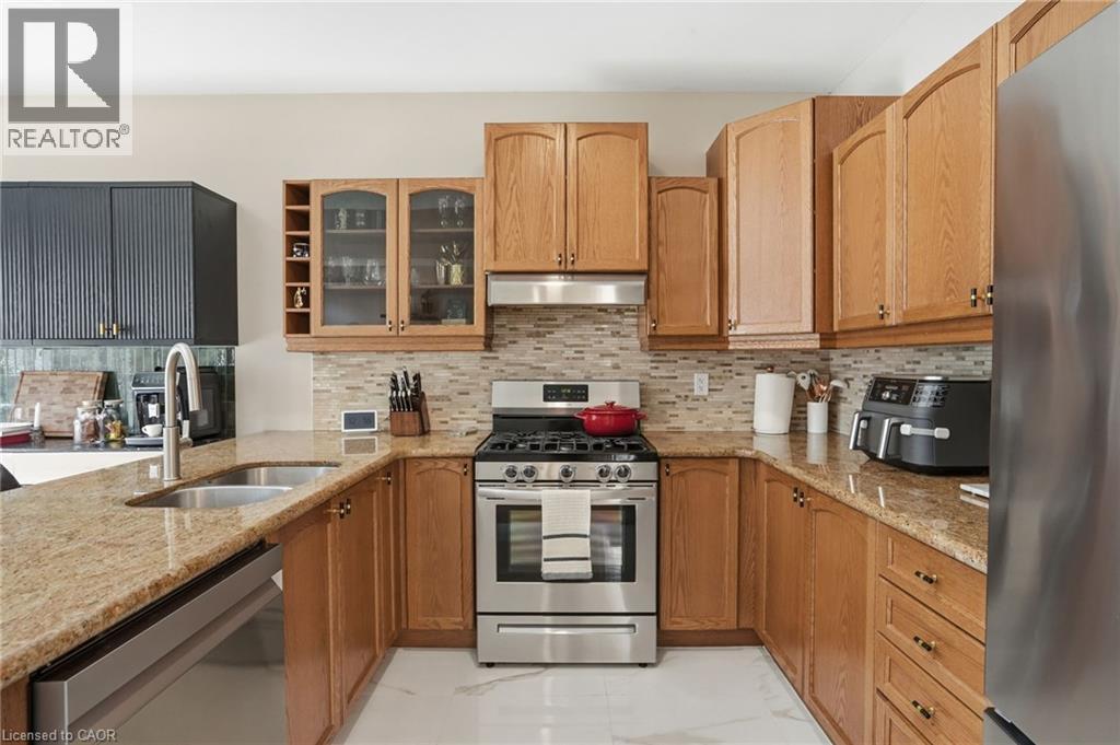 111 Greenstem Crescent, Stoney Creek, Ontario  L8E 0A8 - Photo 13 - 40835707