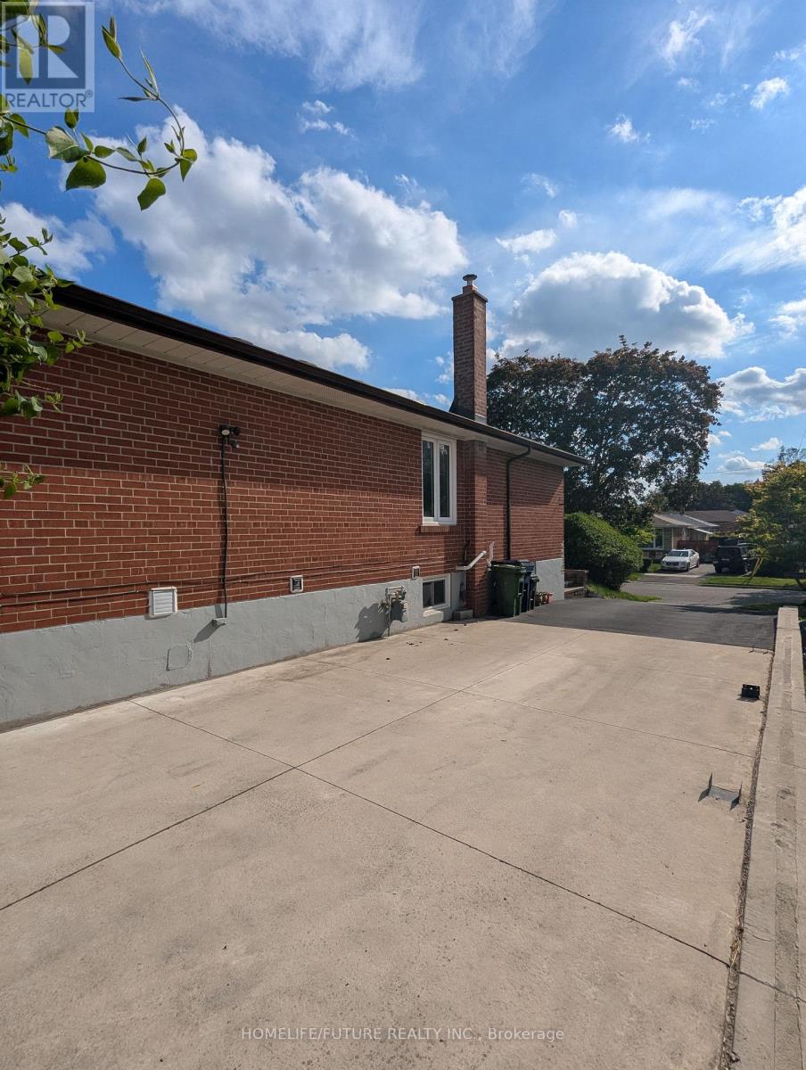 36 Kim Court, Toronto, Ontario  M1K 3R6 - Photo 23 - E13220924
