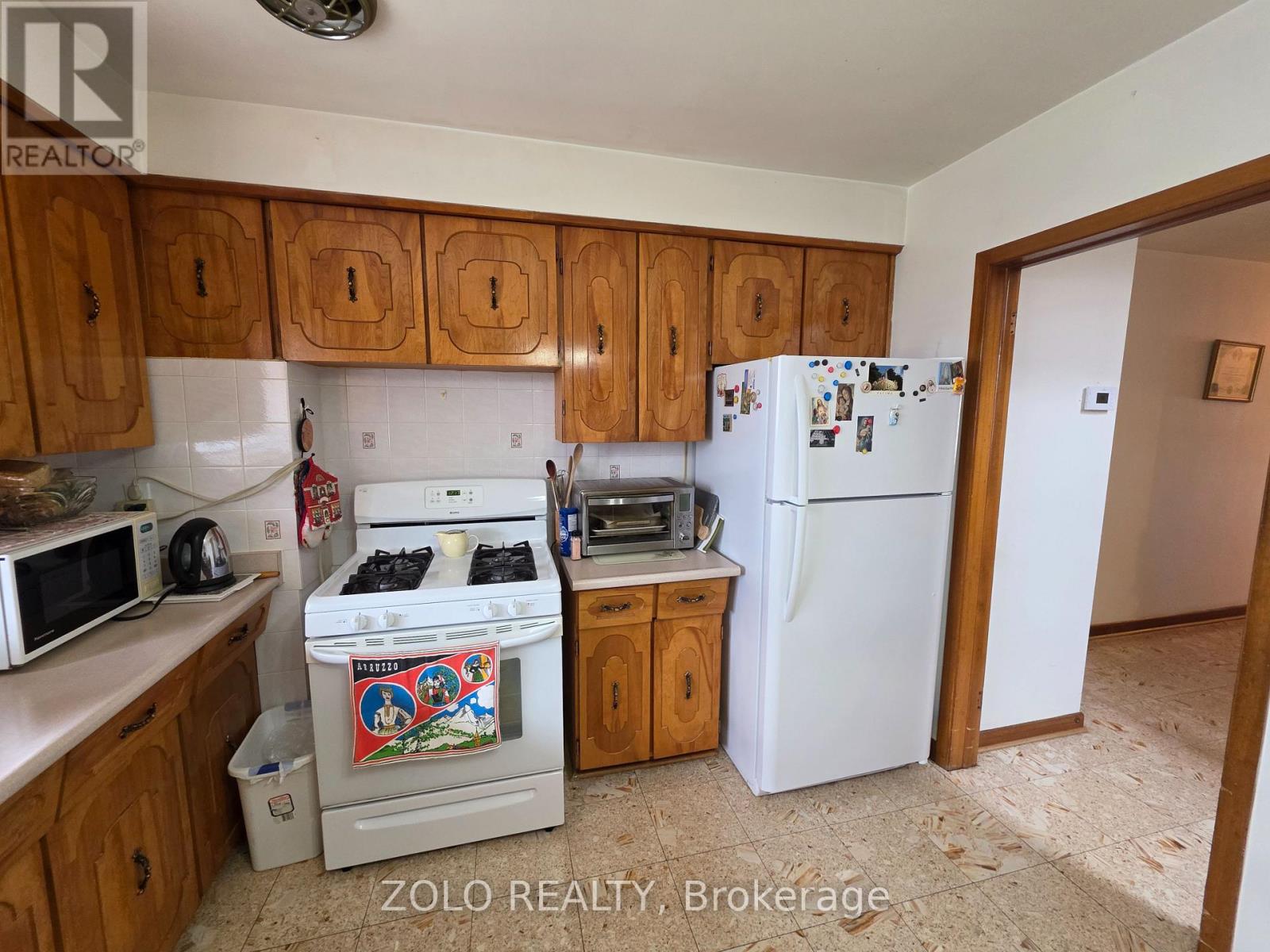 64 Prescott Avenue, Toronto, Ontario  M6N 3G5 - Photo 10 - W13413078