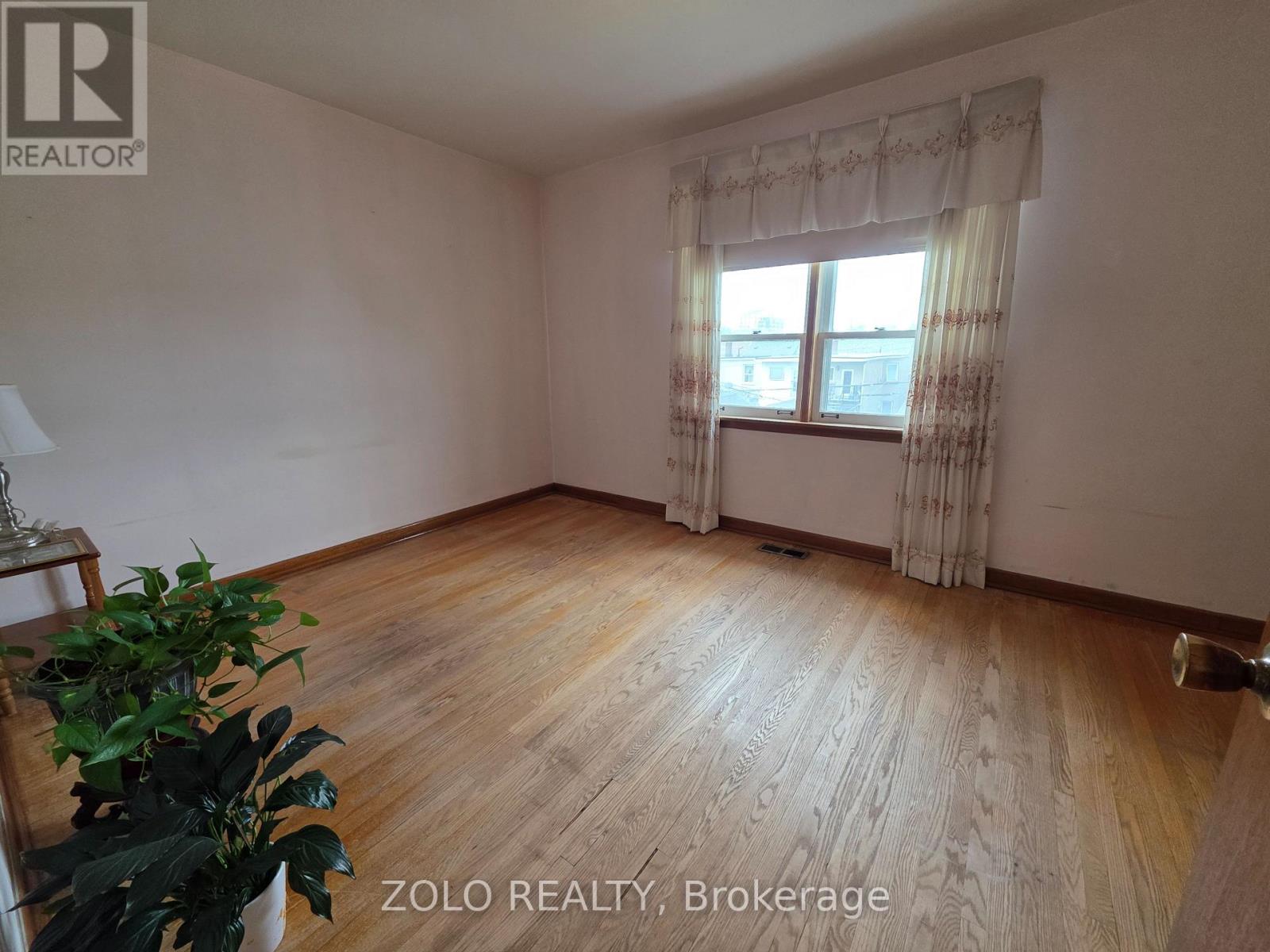 64 Prescott Avenue, Toronto, Ontario  M6N 3G5 - Photo 21 - W13413078