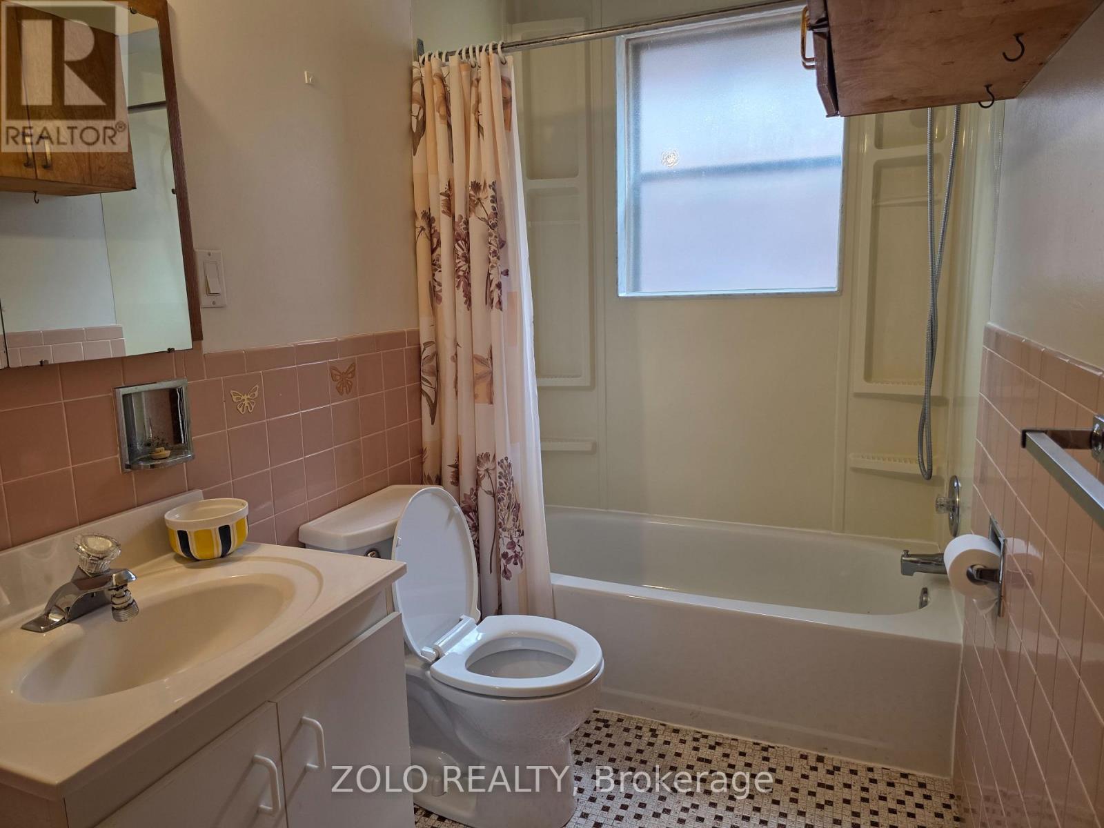 64 Prescott Avenue, Toronto, Ontario  M6N 3G5 - Photo 23 - W13413078