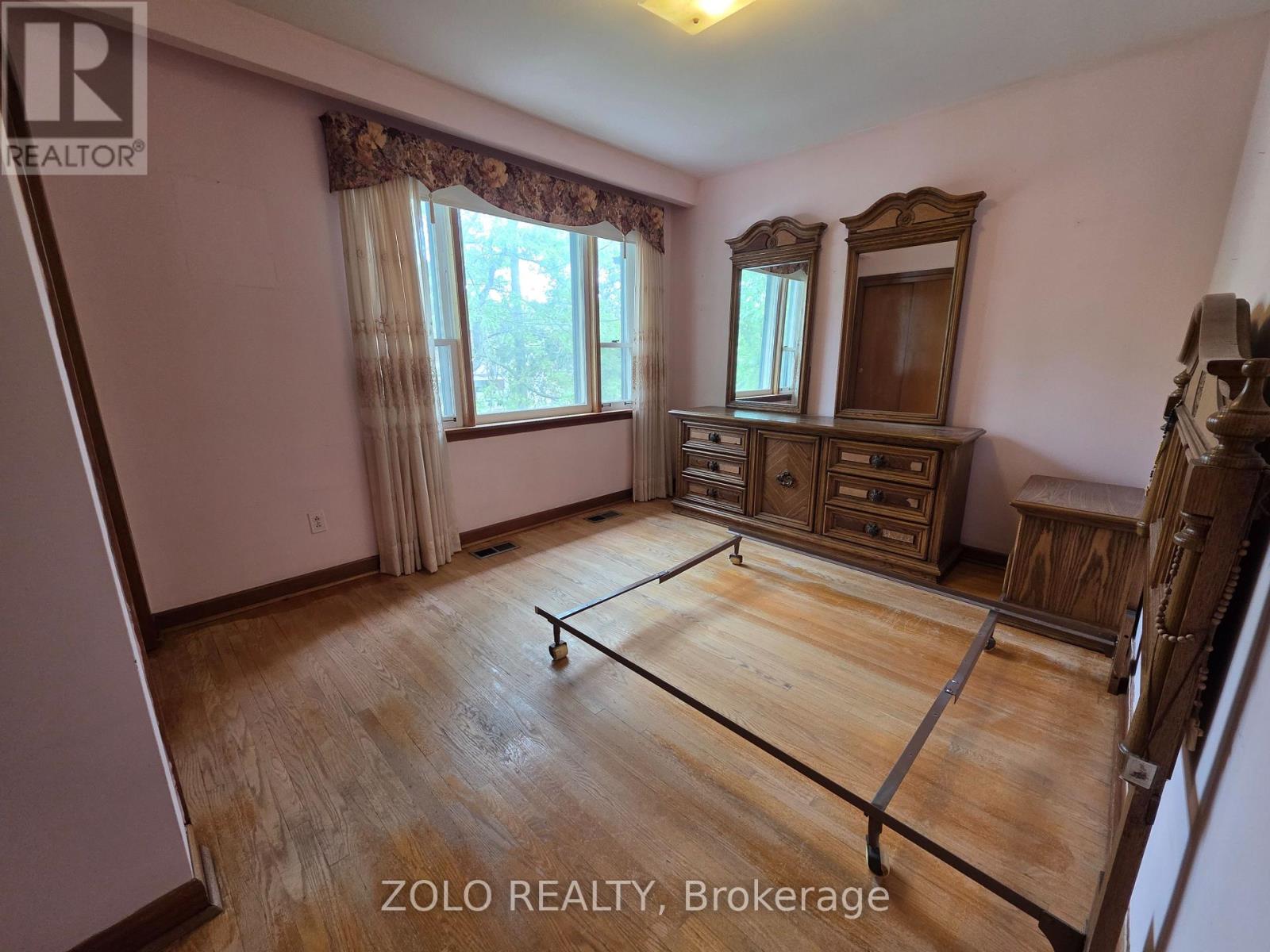 64 Prescott Avenue, Toronto, Ontario  M6N 3G5 - Photo 25 - W13413078