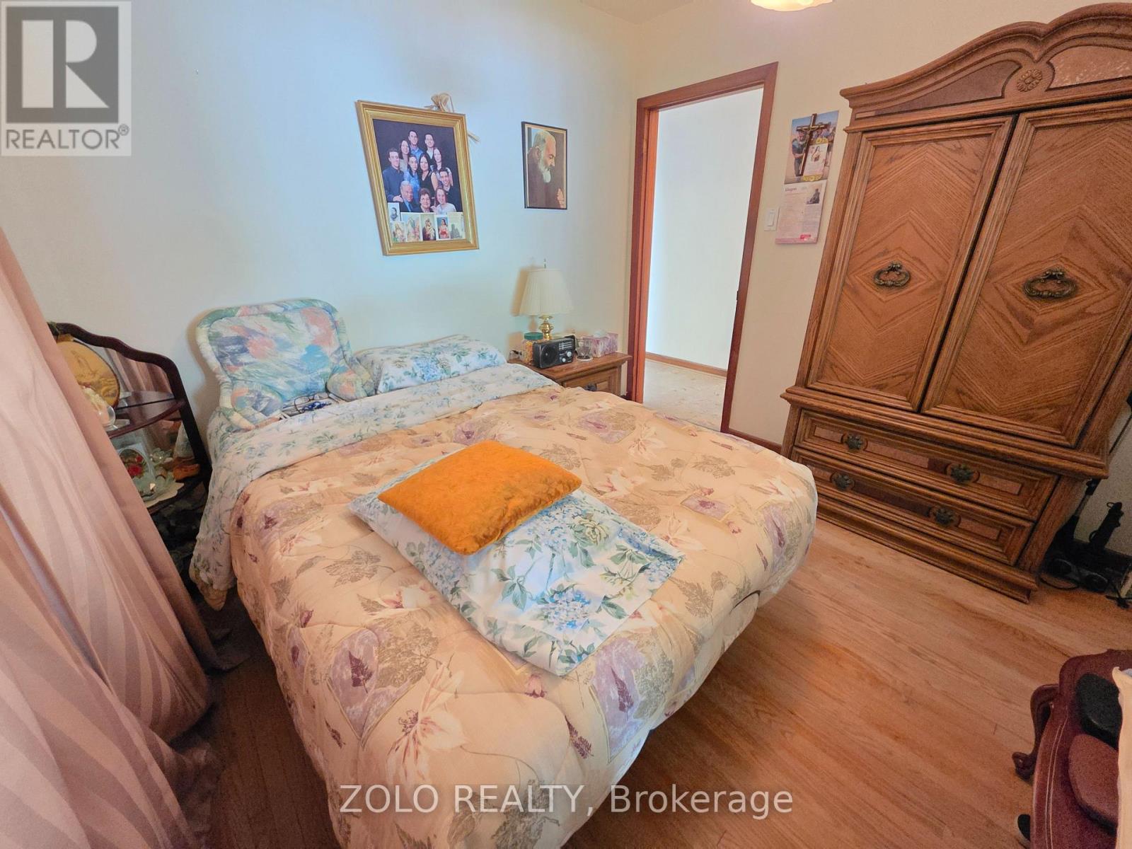 64 Prescott Avenue, Toronto, Ontario  M6N 3G5 - Photo 6 - W13413078