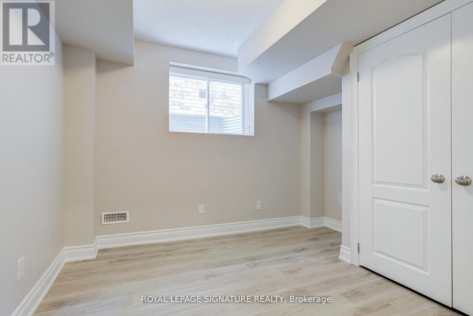 Bsmt - 16 Dancing Waters Road, Brampton, Ontario  L6Y 0C3 - Photo 19 - W13413092