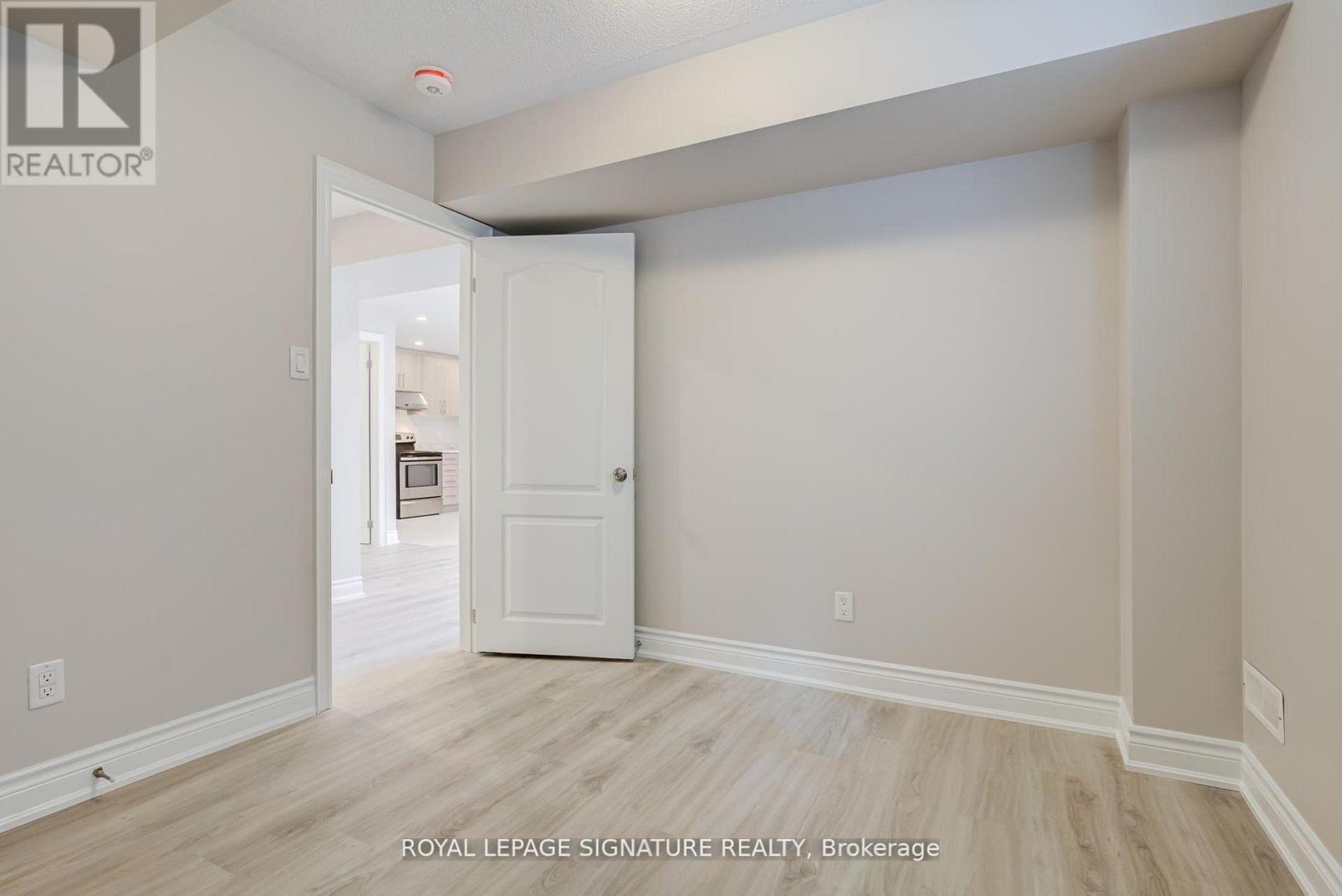 Bsmt - 16 Dancing Waters Road, Brampton, Ontario  L6Y 0C3 - Photo 20 - W13413092