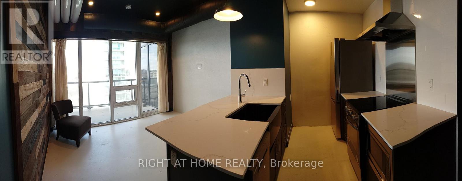 1514 - 1035 Southdown Road, Mississauga, Ontario  L5J 0A2 - Photo 4 - W13413096