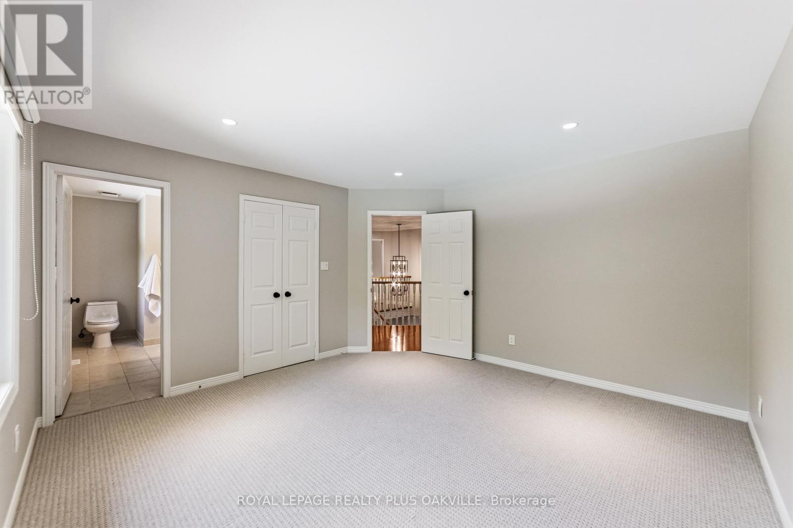 1113 Valleywood Court, Oakville, Ontario  L6M 2C4 - Photo 24 - W13413110