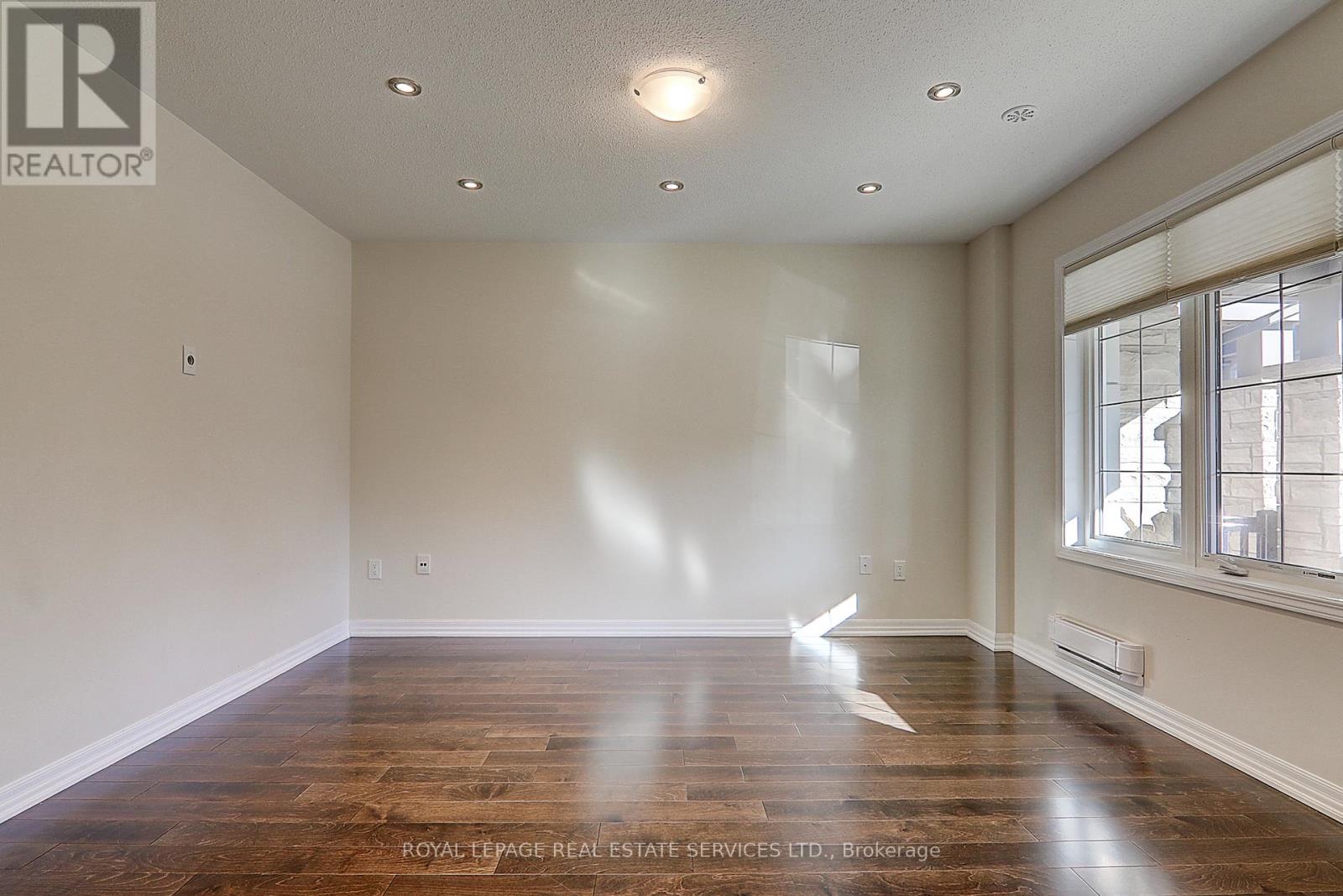 409 Switchgrass Street, Oakville, Ontario  L6M 4M2 - Photo 8 - W13413114