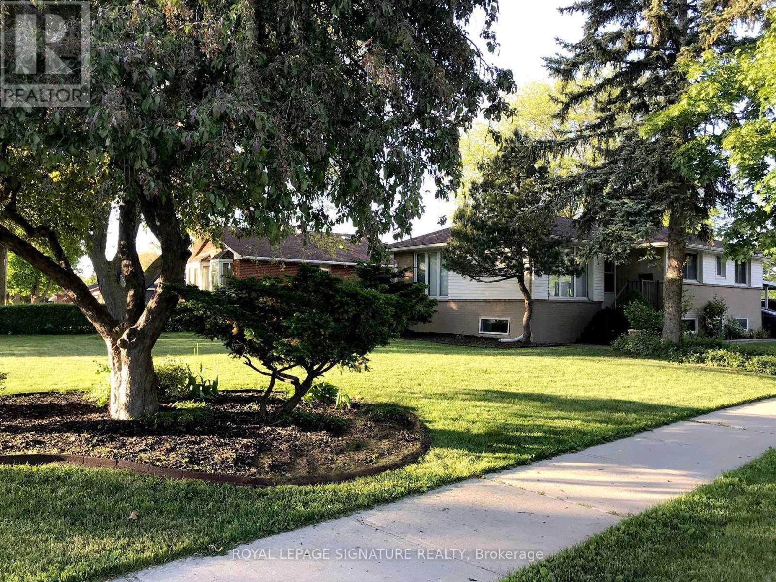 Main - 2 Learmont Drive, Toronto, Ontario  M9R 2E3 - Photo 12 - W13413188