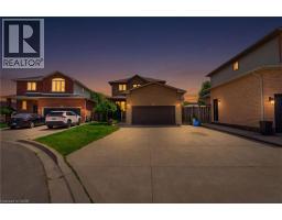 40 LANZA Court, Hamilton, Ontario
