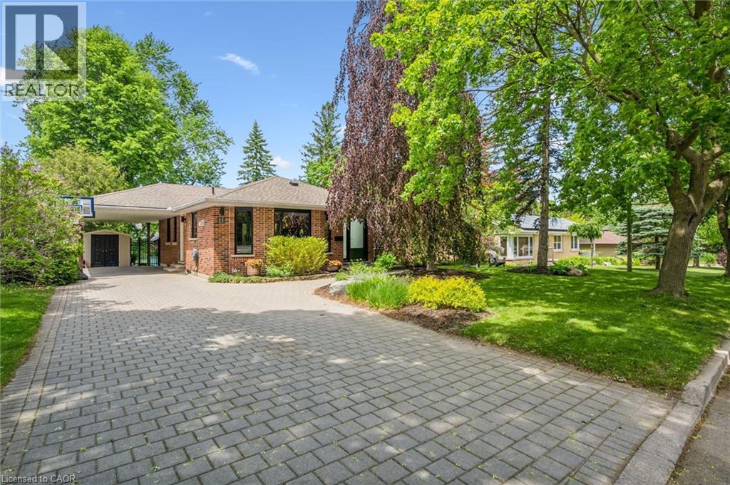 11 FLORAL Drive, Guelph, Ontario