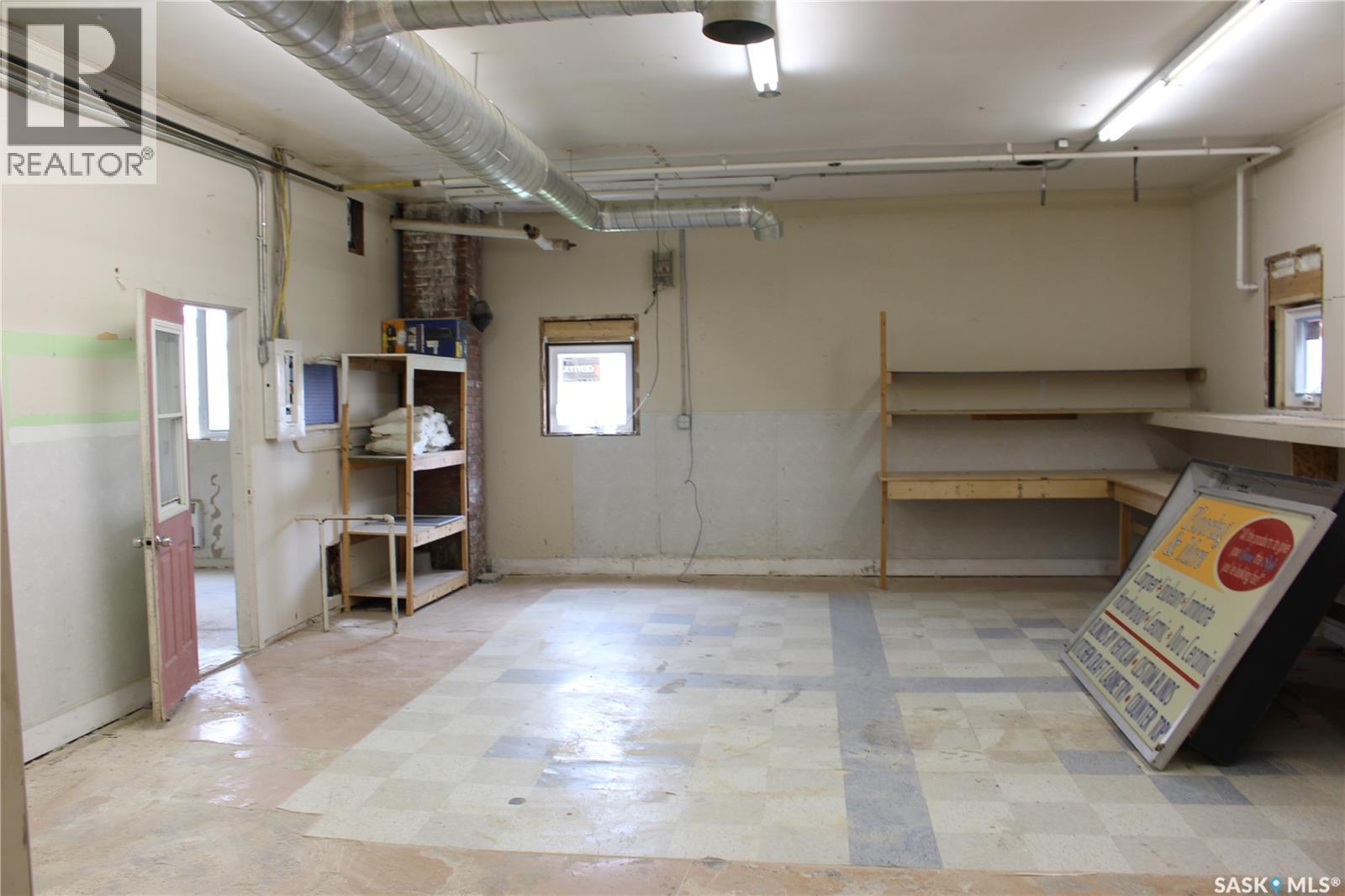 101 5th Street E, Gravelbourg, Saskatchewan  S0H 1X0 - Photo 21 - SK038389