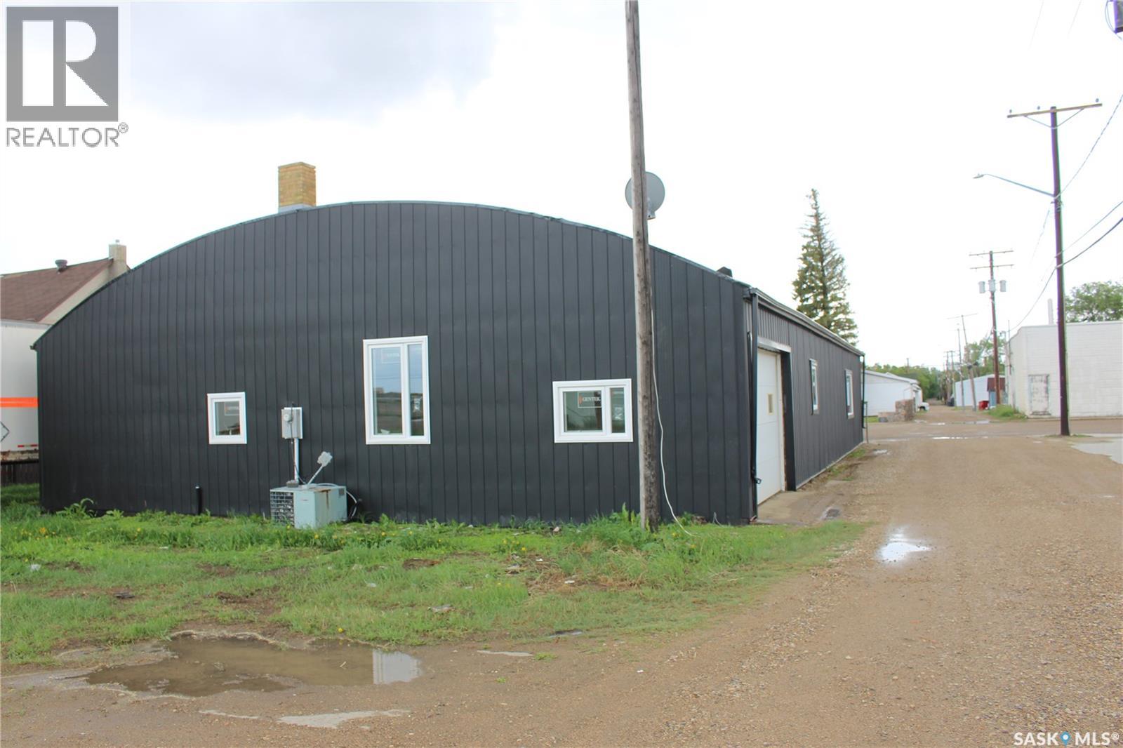 101 5th Street E, Gravelbourg, Saskatchewan  S0H 1X0 - Photo 7 - SK038389