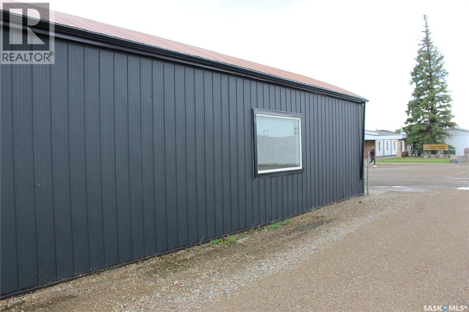 101 5th Street E, Gravelbourg, Saskatchewan  S0H 1X0 - Photo 9 - SK038389