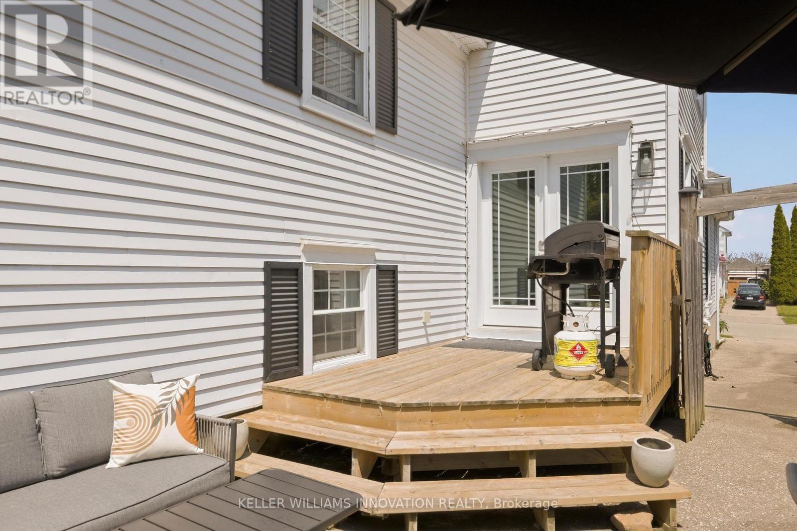 19 Milfoil Crescent, Kitchener, Ontario  N2E 3L2 - Photo 8 - X13150658