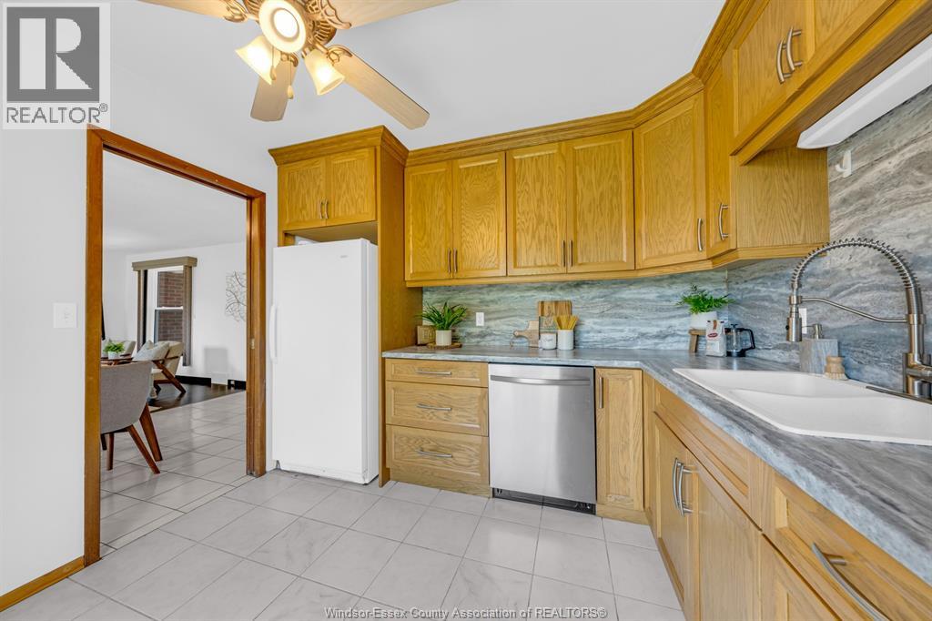 32 Alderton Street, Leamington, Ontario N8H 4N8 - Photo 10 - 26013325