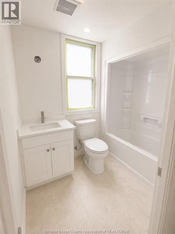 1336 University Unit# 1, Windsor, Ontario N9B 1B5 - Photo 5 - 26013225