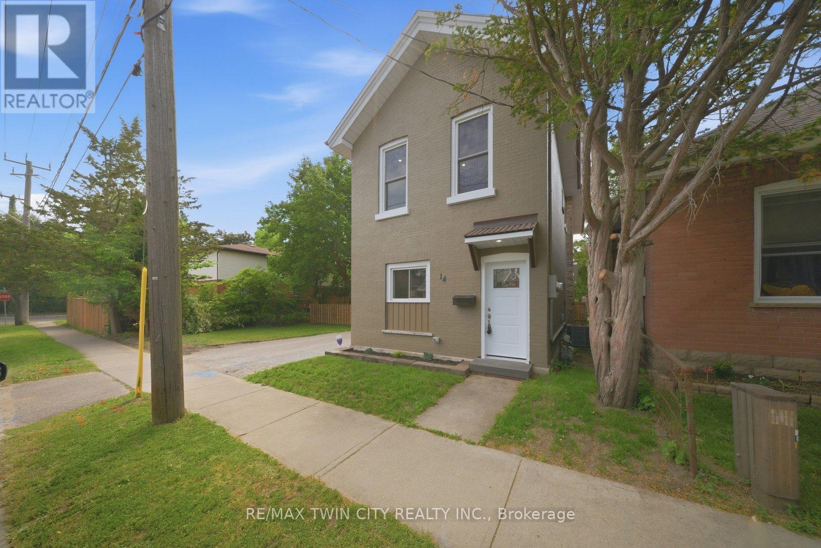 14 Bond Street W, Brantford, Ontario  N3R 4G5 - Photo 3 - X13413176