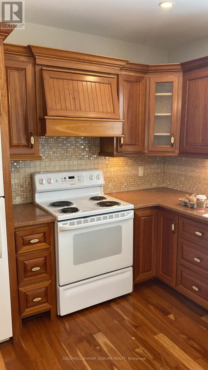 483 Victoria Street, Edwardsburgh/cardinal, Ontario  K0E 1E0 - Photo 4 - X12703770